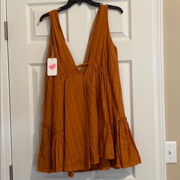 Dress - Picture 2 of 2